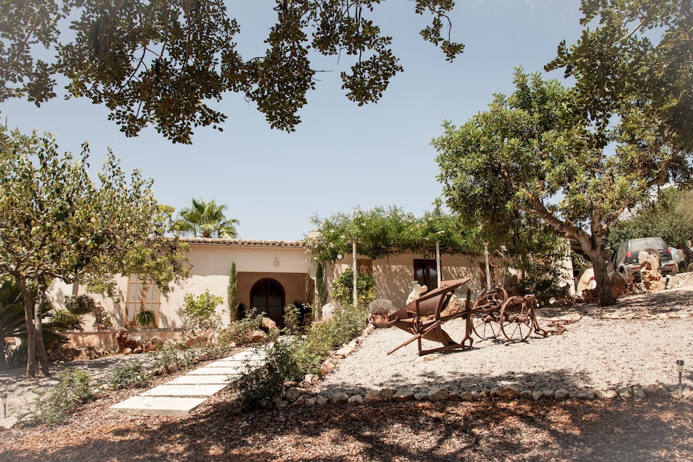 AGROTURISMO FINCA PEROLA 49/58