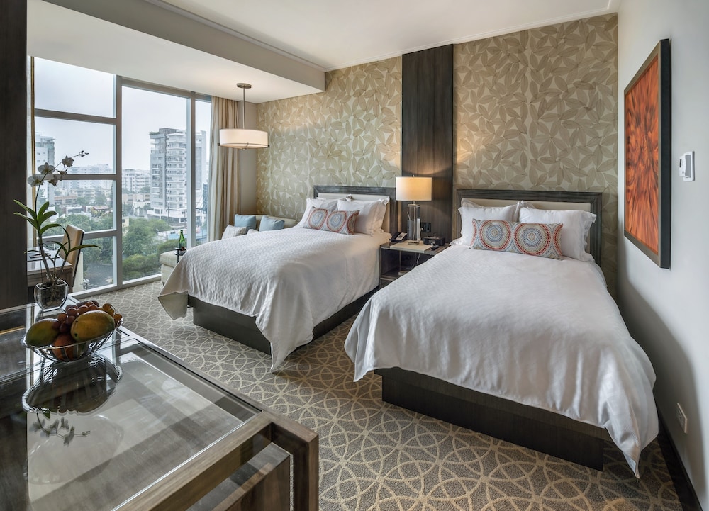 Classic, 2 Double Beds, City View