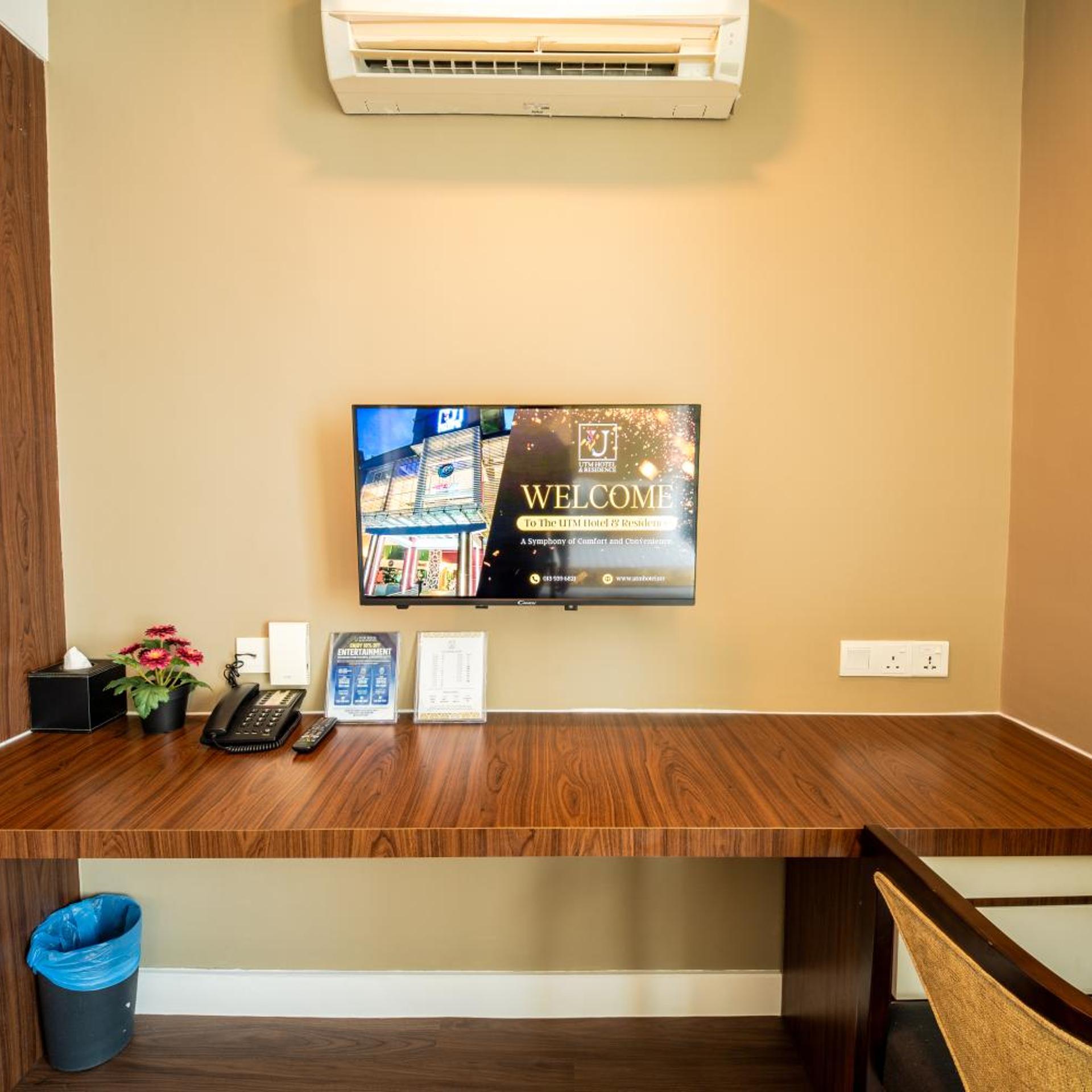 UTM Hotel & Residence 56/66