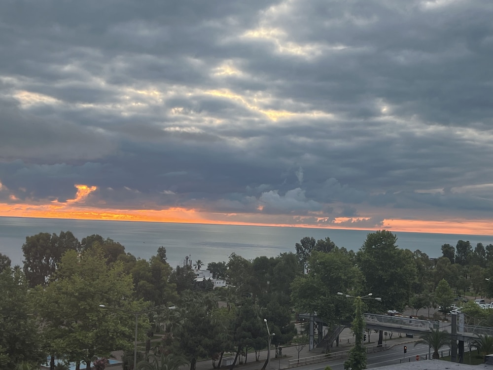 Temel Park Otel 15/18
