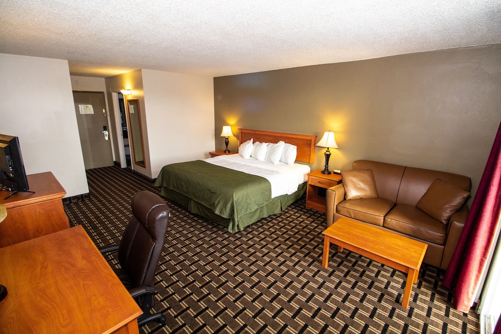 Fairbridge Inn Suites Lewiston 27/48