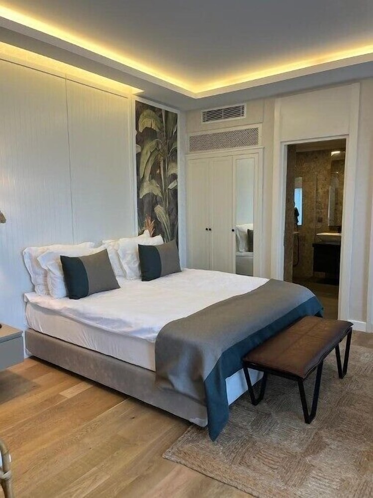 Premier, Suite, 2 King Beds, Sea View