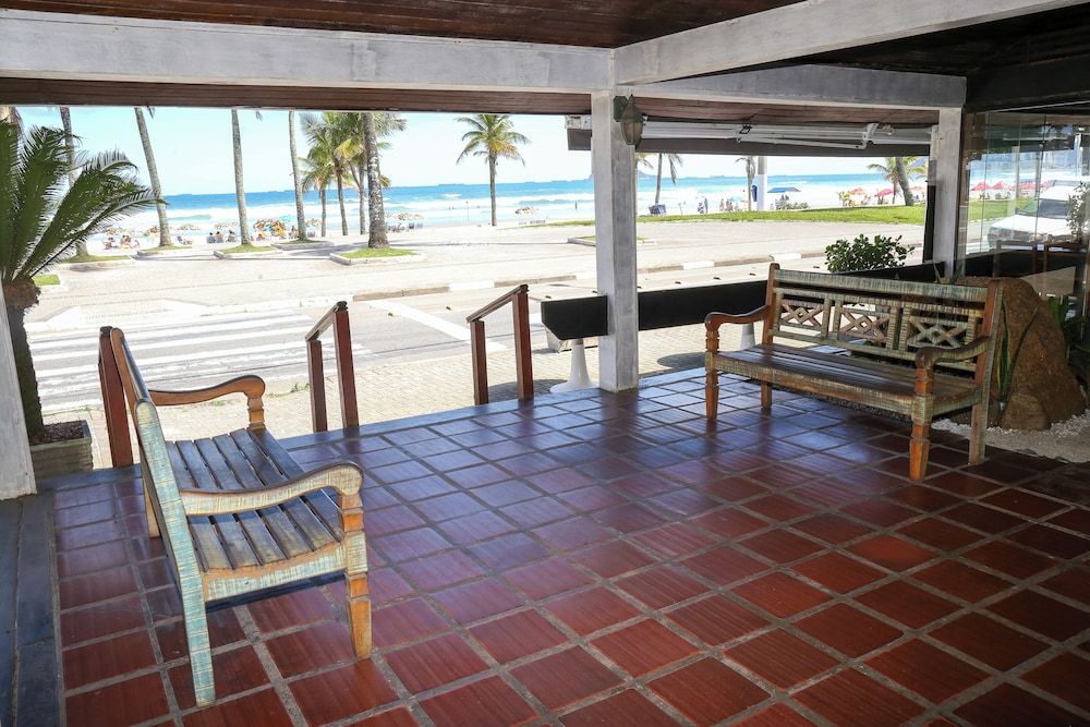 DELPHIN HOTEL 24/47