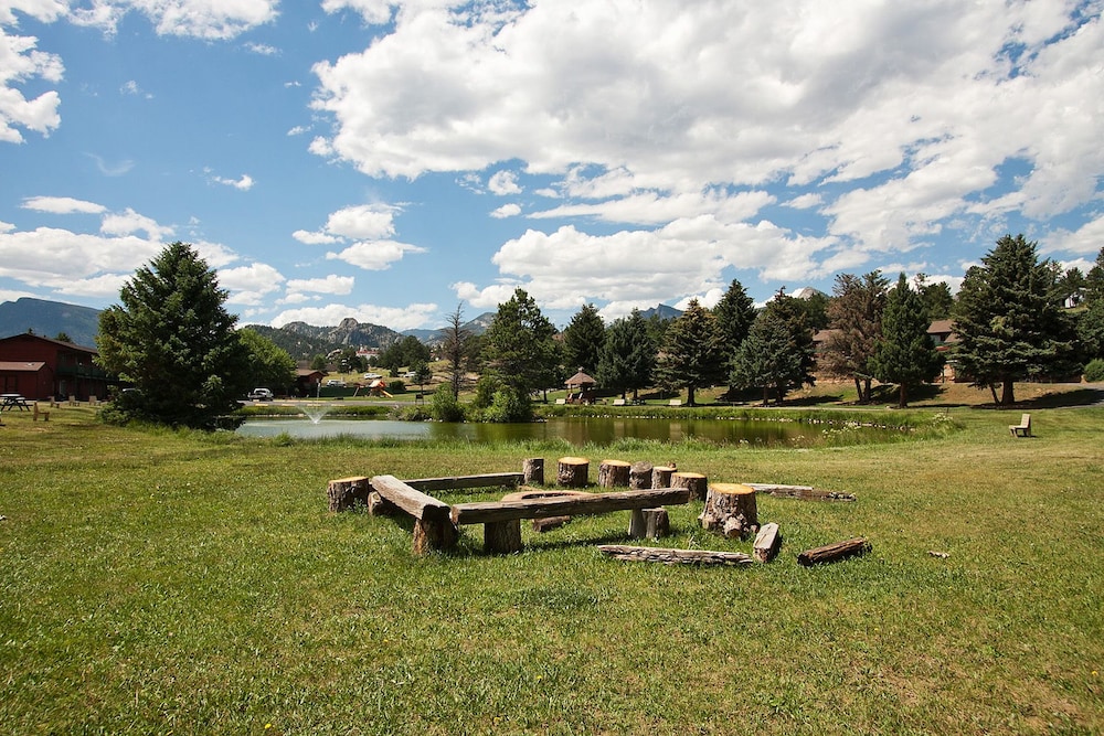 Discovery Lodge 44/69
