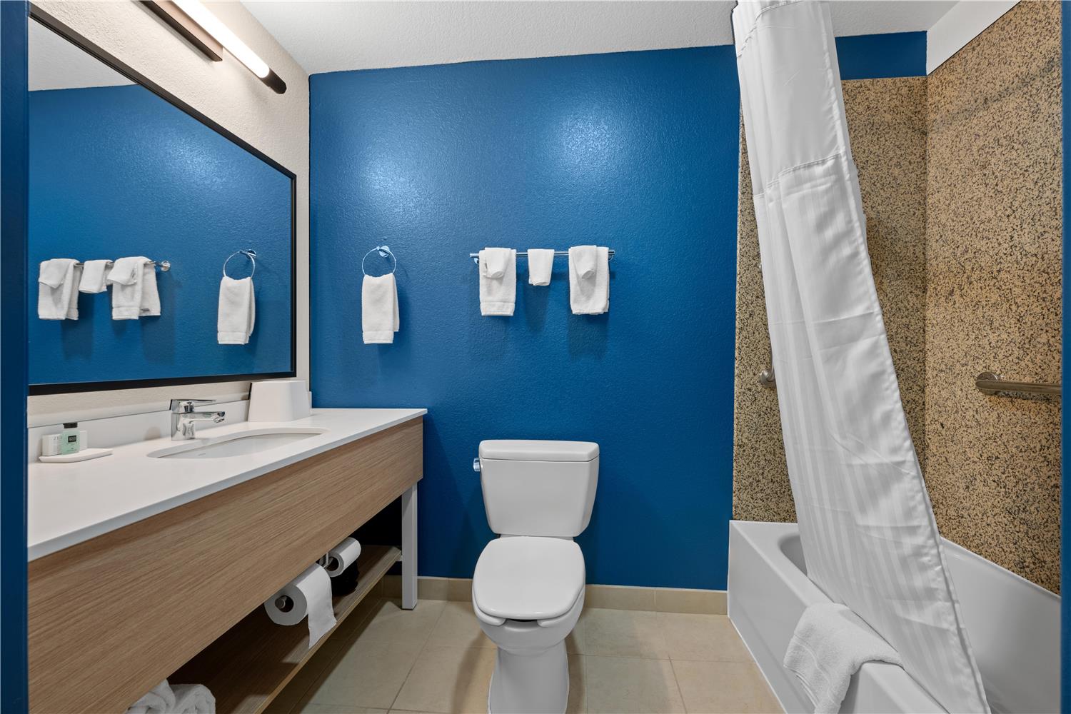 Spark by Hilton Homewood Birmingham image