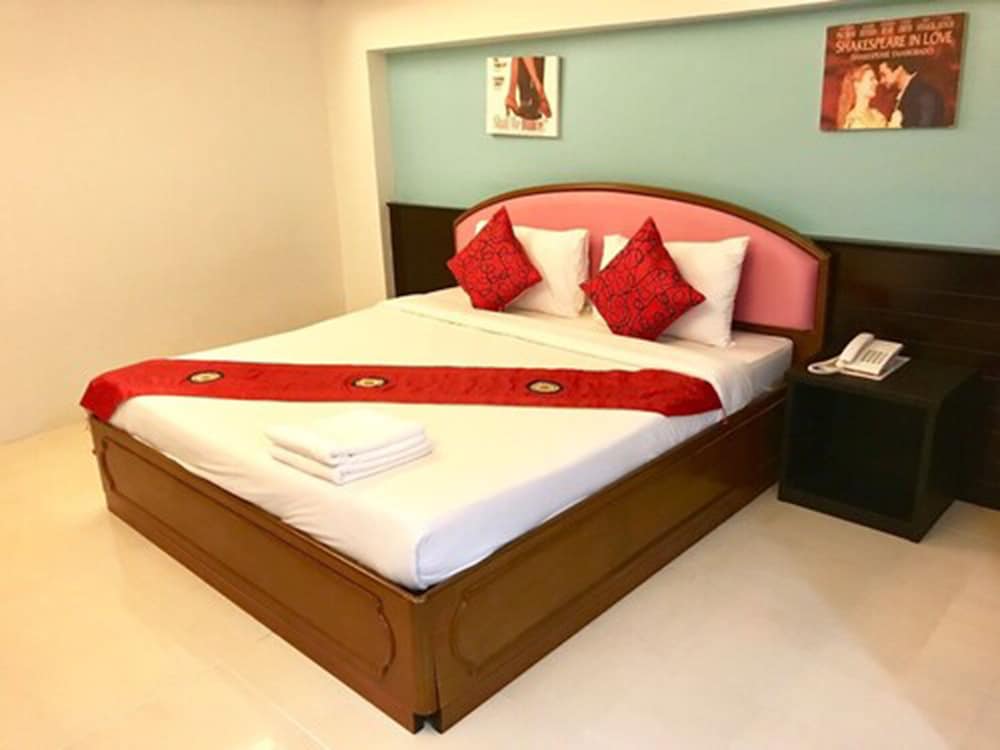 The One Hotel 20/70
