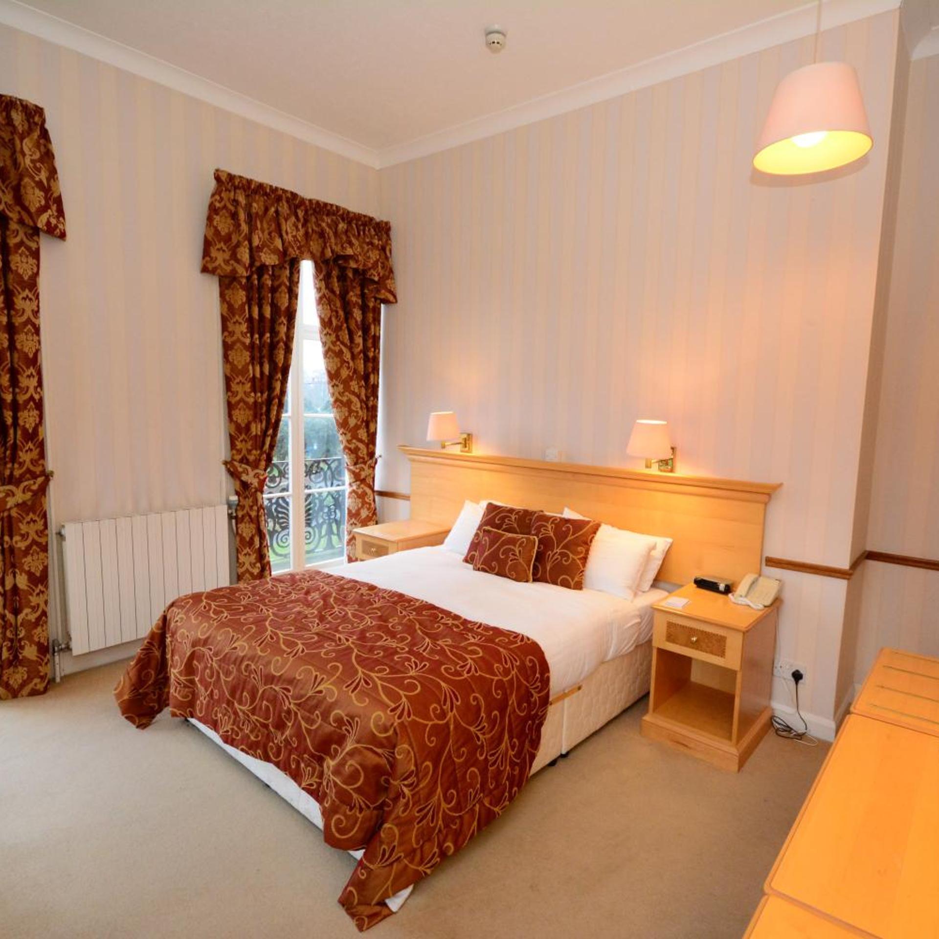 غرفة سوبيريور بسرير مزدوج، The Crescent Hotel 2/8