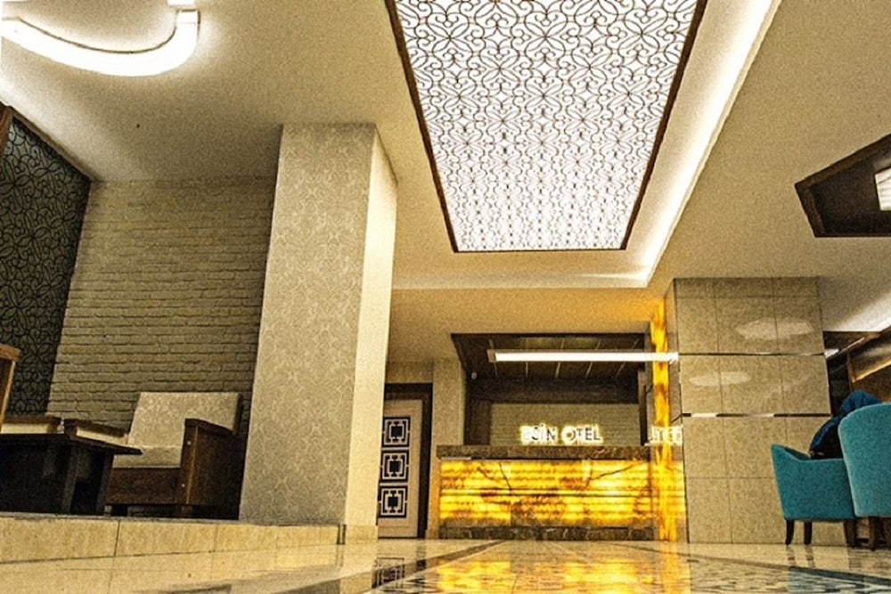 Esin Hotel 28/50