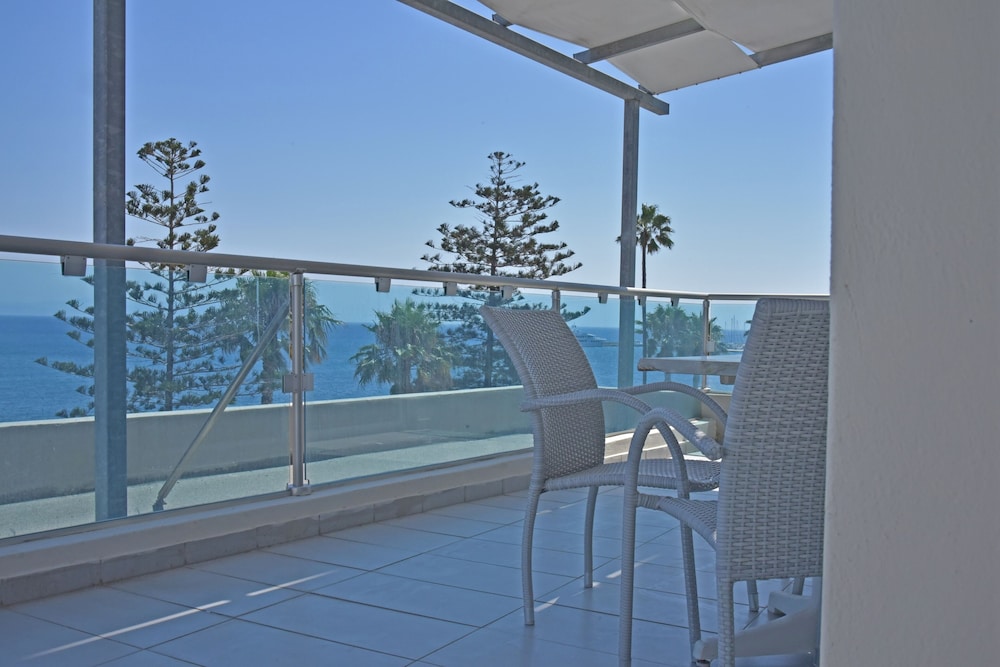 Bristol Sea View Apartments 38/69