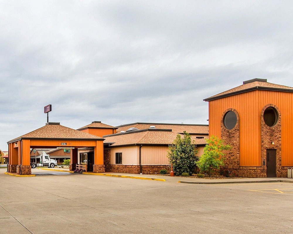 Quality Inn Suites Marion 3/44