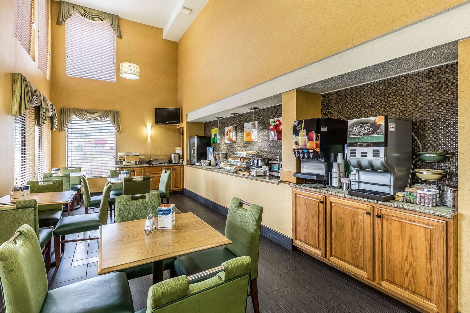Quality Inn Rolla MO 36/49