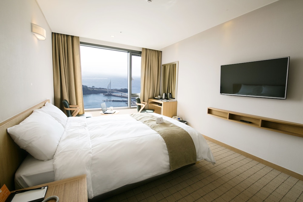 Mstay Hotel Jeju 32/64