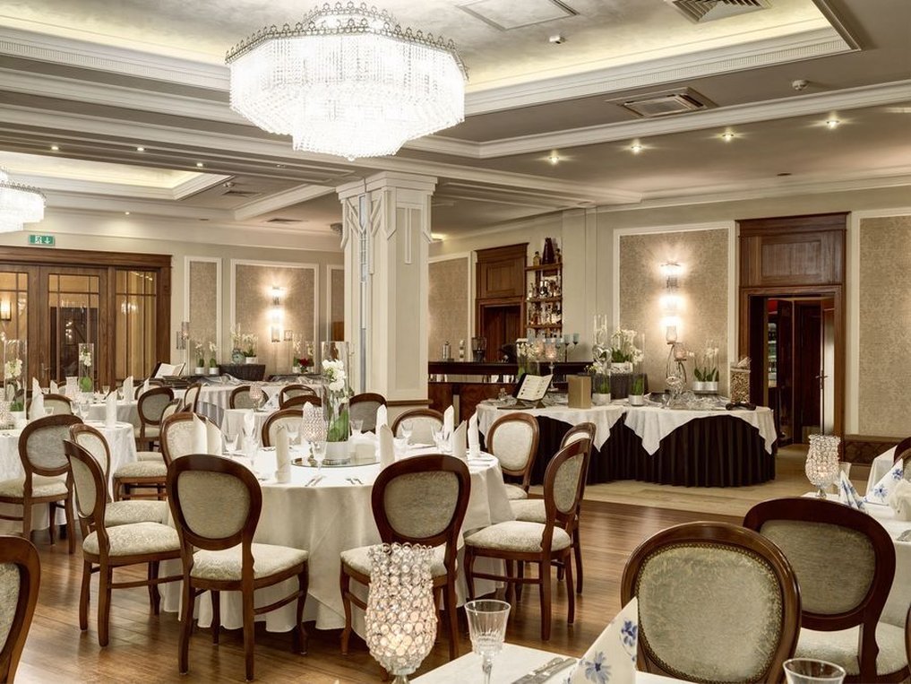 Rezydencja Hotel and Restauracja 7/11