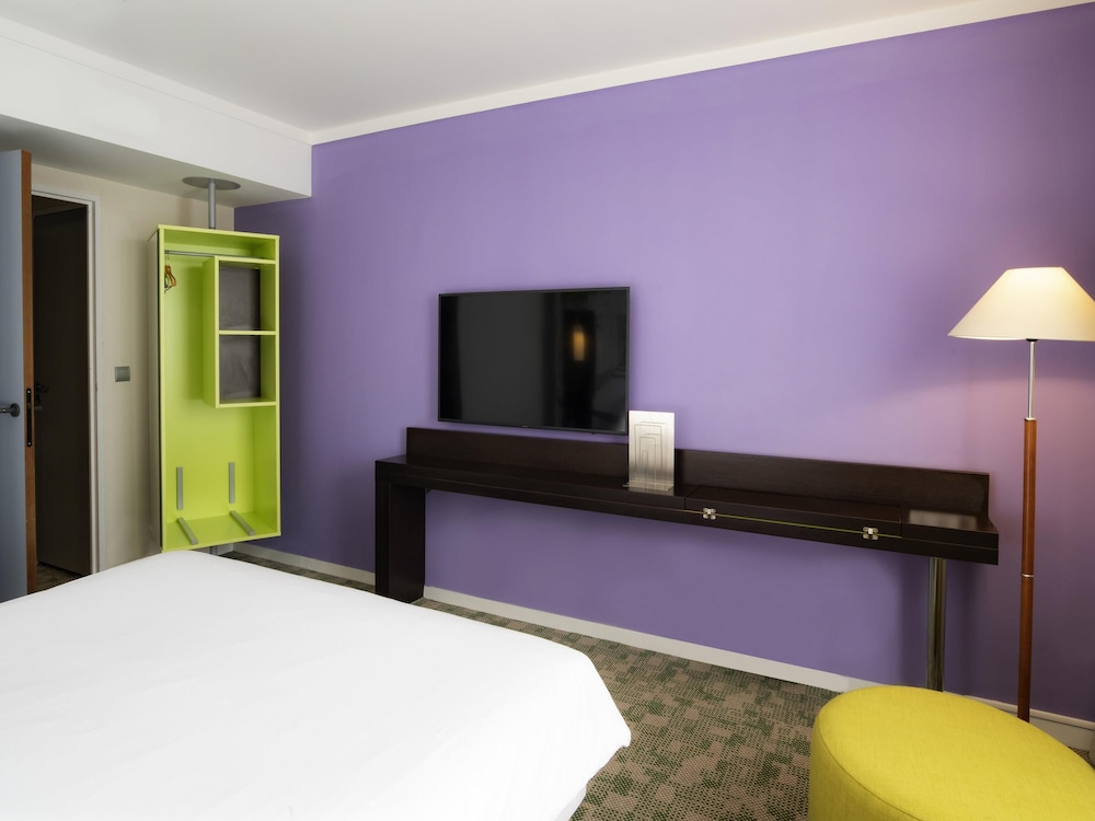 Ibis Styles Evry Cathedrale 6/48