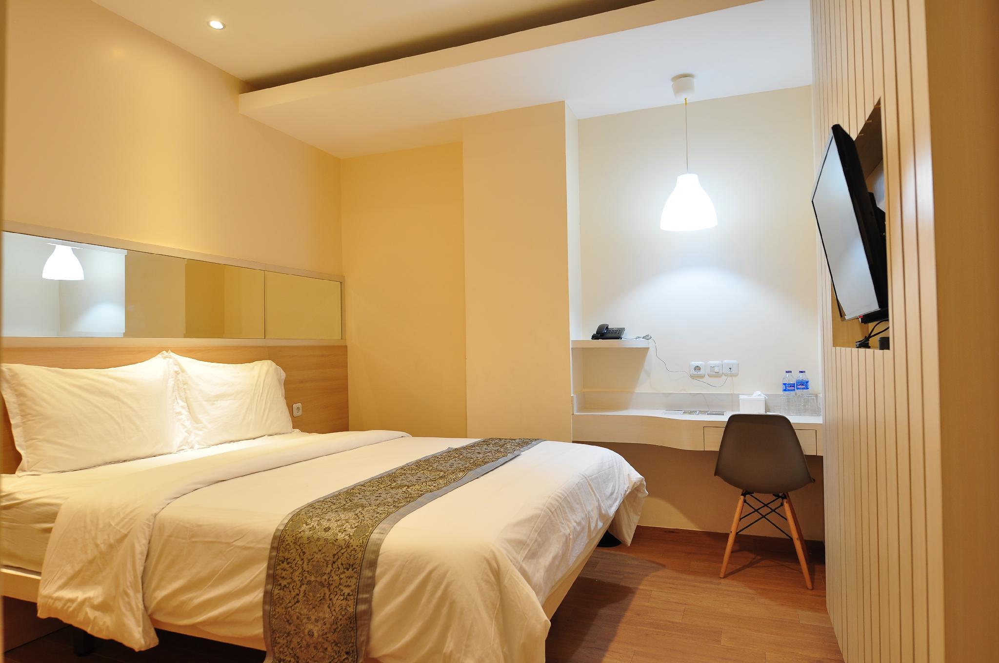G, Superior, Suite, Queen Bed