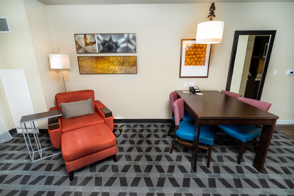 TownePlace Suites Las Vegas Stadium District 35/49