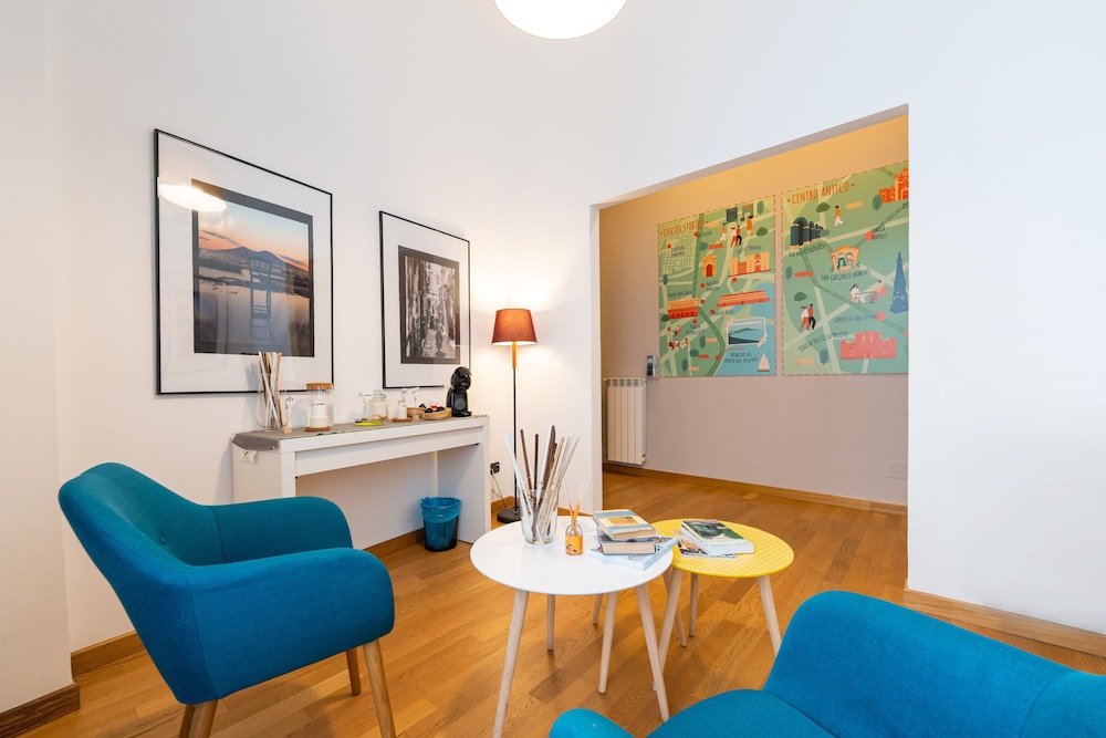 Hermes Inn Apartments Napoli 12/20