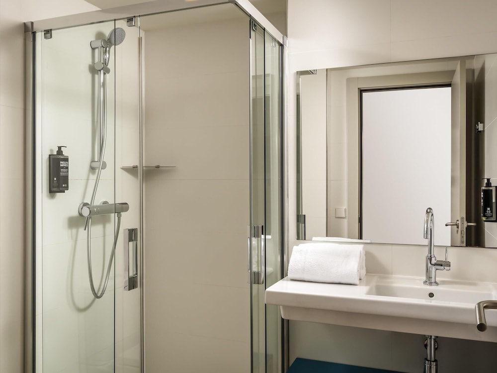 Ibis Styles Barcelona Centre Hotel 70/73