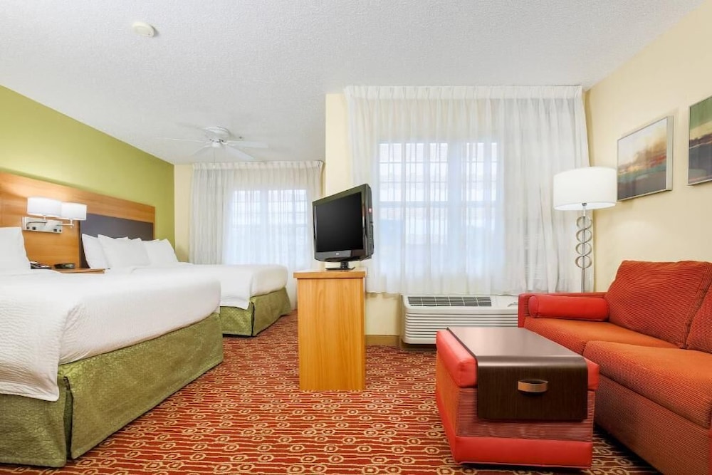 Sonesta Simply Suites Houston Brookhollow 20/32
