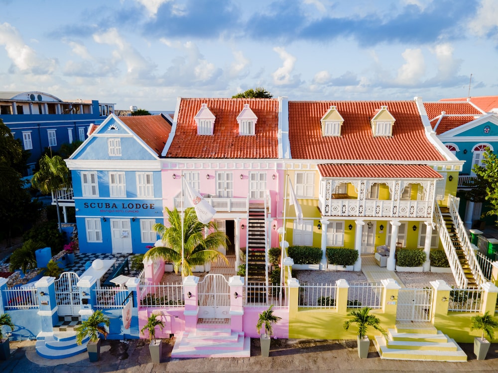 Scuba Lodge & Ocean Suites 5/76