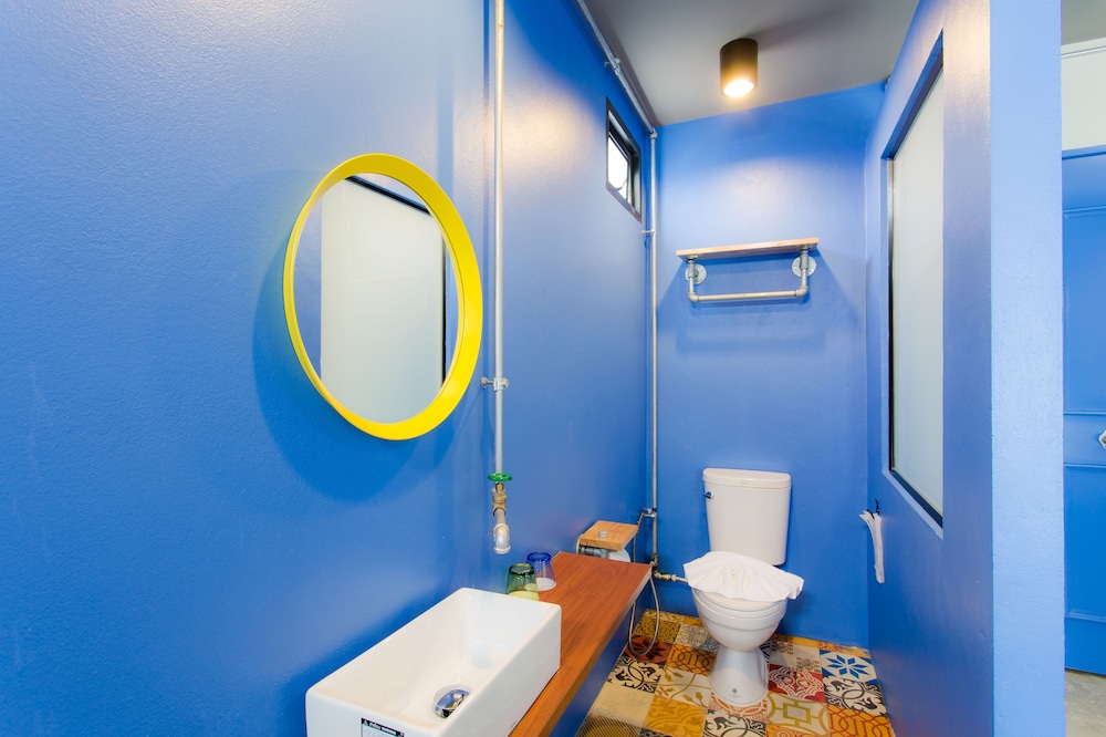Bloo Hostel 53/61