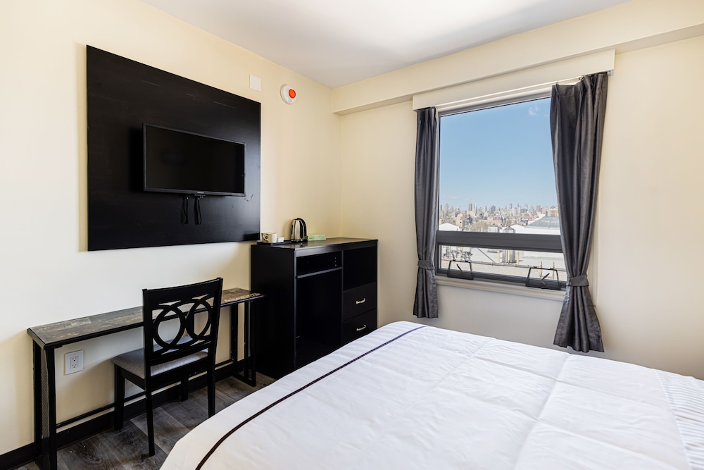 Astoria Inn LaGuardia hotel 4/16
