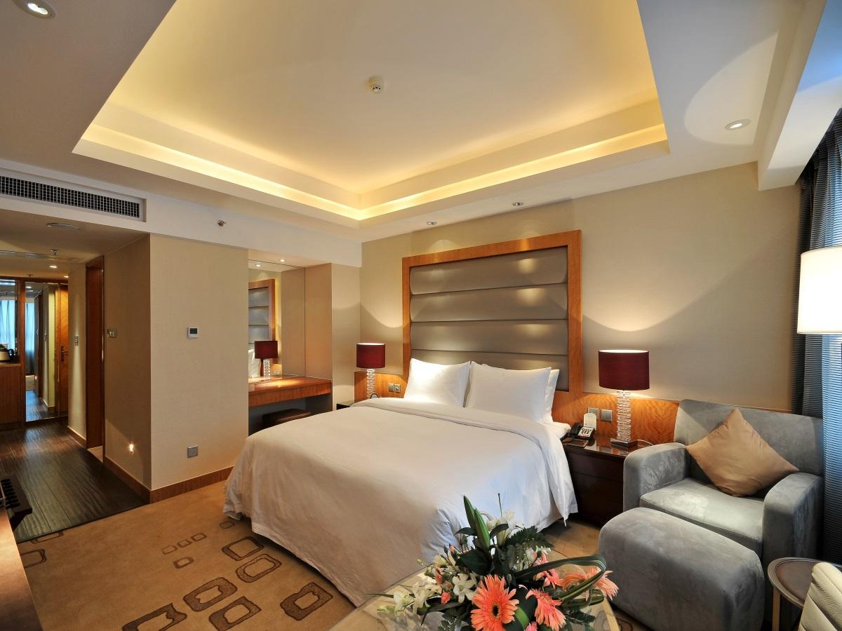 Deluxe, King Bed