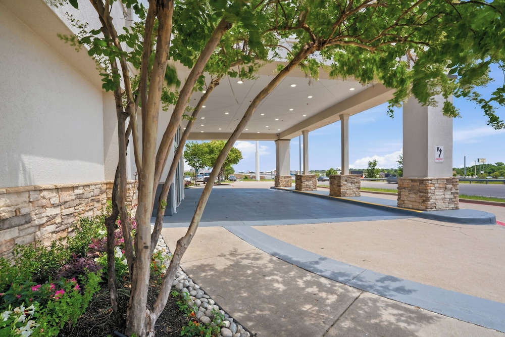 Holiday Inn Dallas Dfw Airport Area West 45/50
