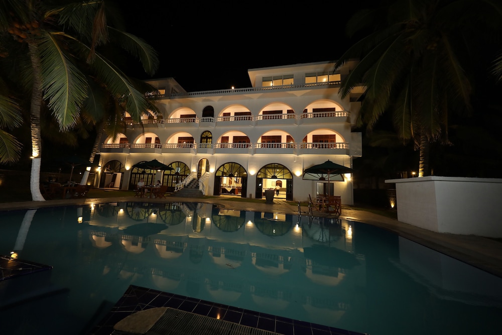 Joes Resort Bentota in INDURUWA