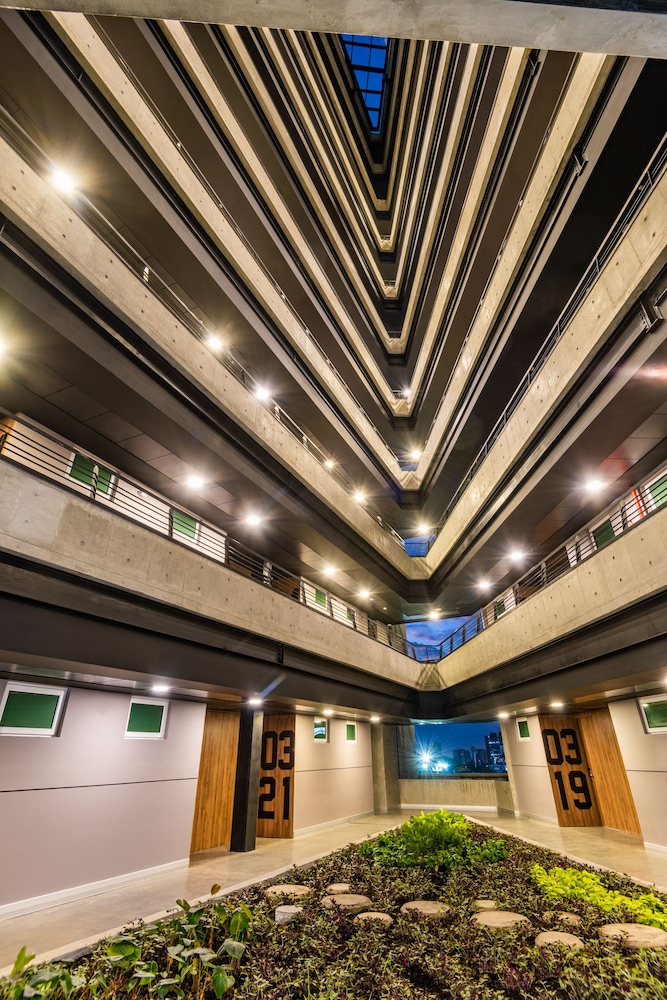 Hotel Spirito By Spiwak 3/40