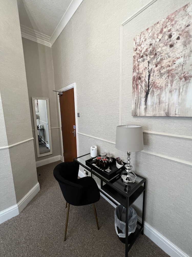 Tanes Hotel 39/61