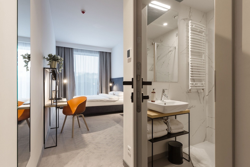 Platinum Hotel And Residence Wilanow 50/50