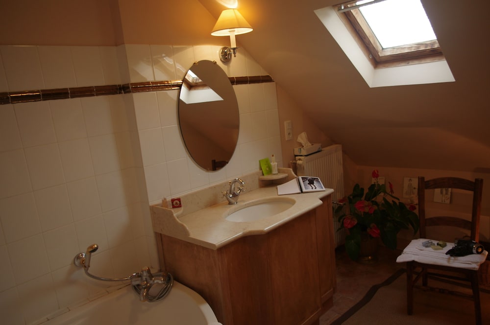 Domaine de Chatenay 40/42