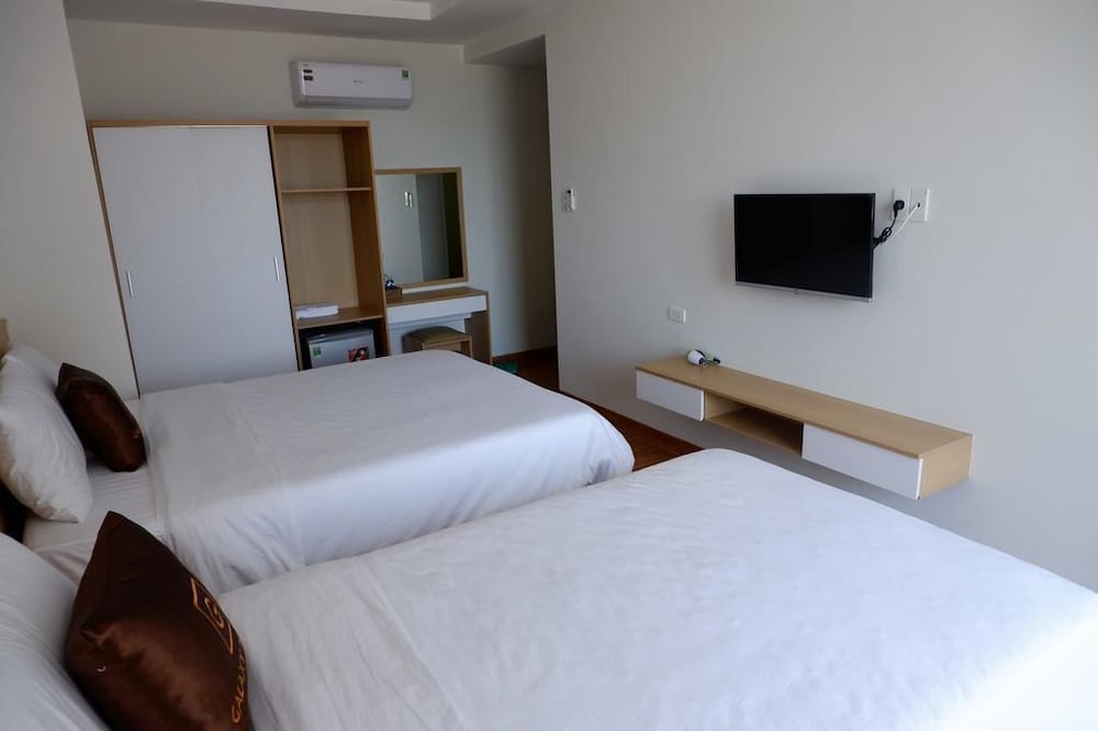 Galaxy Hotel 9/33