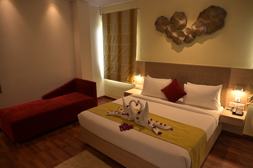 Hotel River Retreat 5/28