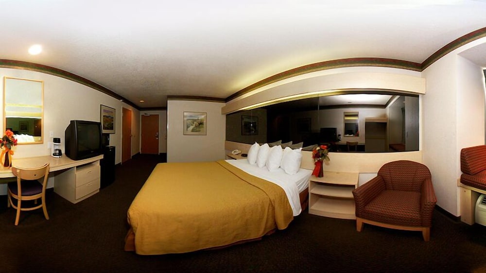 Motel6 Bernalillo, NM 32/62