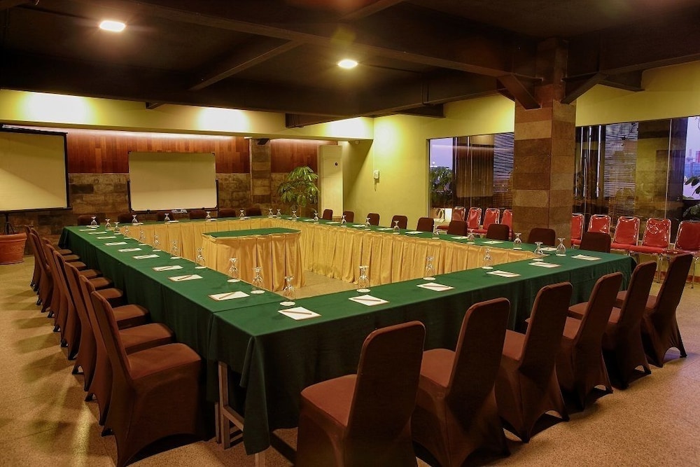 BALI WORLD HOTEL 41/46