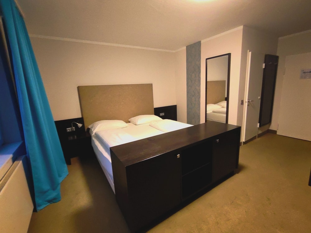 Besttime Hotel Bendorf 10/41