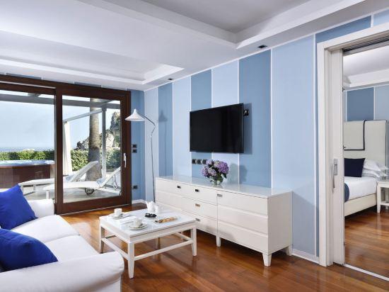 SUITE, SEA VIEW