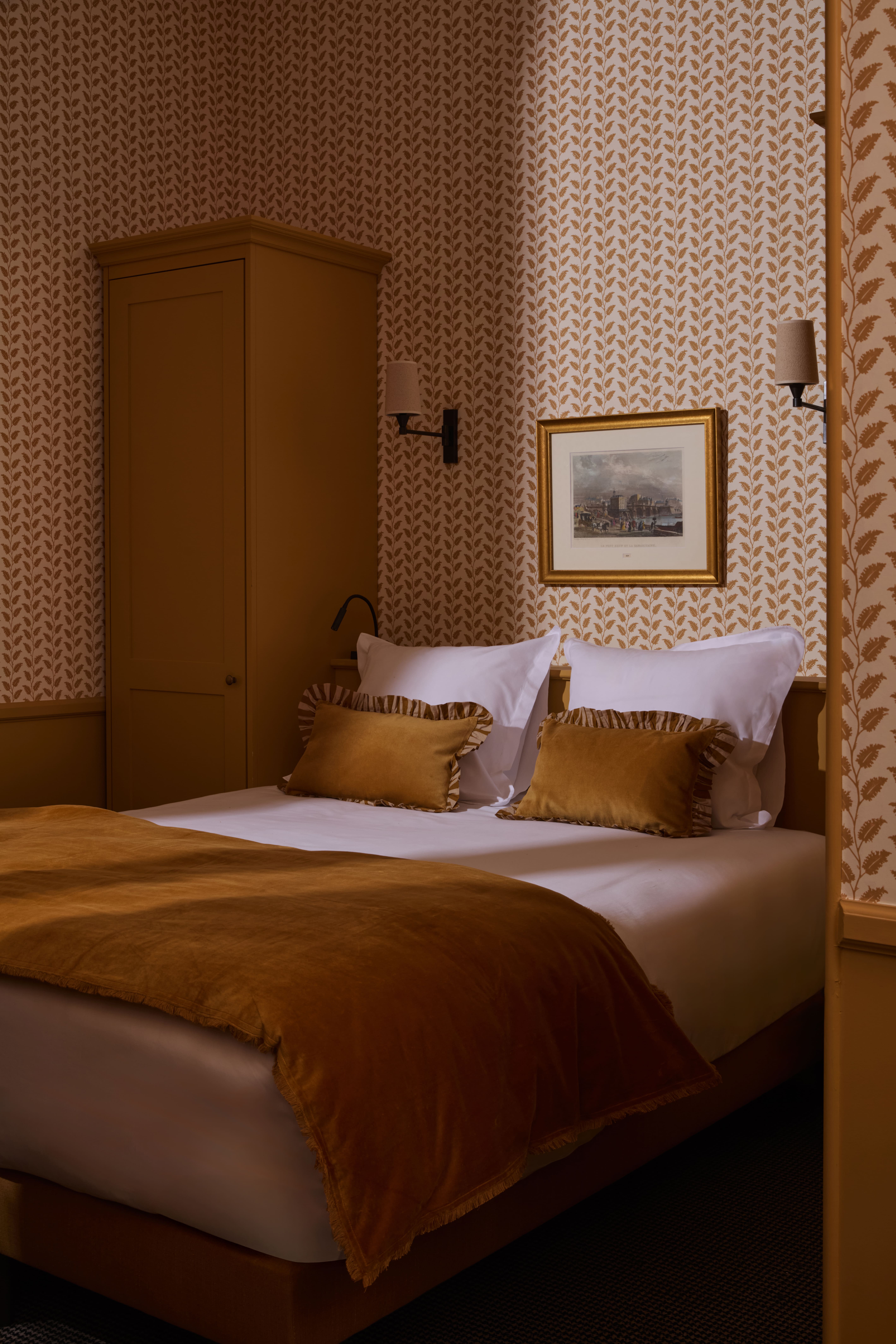 Room at Hotel des Orfevres, PARIS