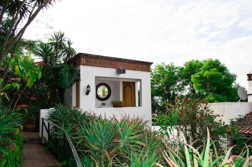 Casa de La Loma Hotel 64/67