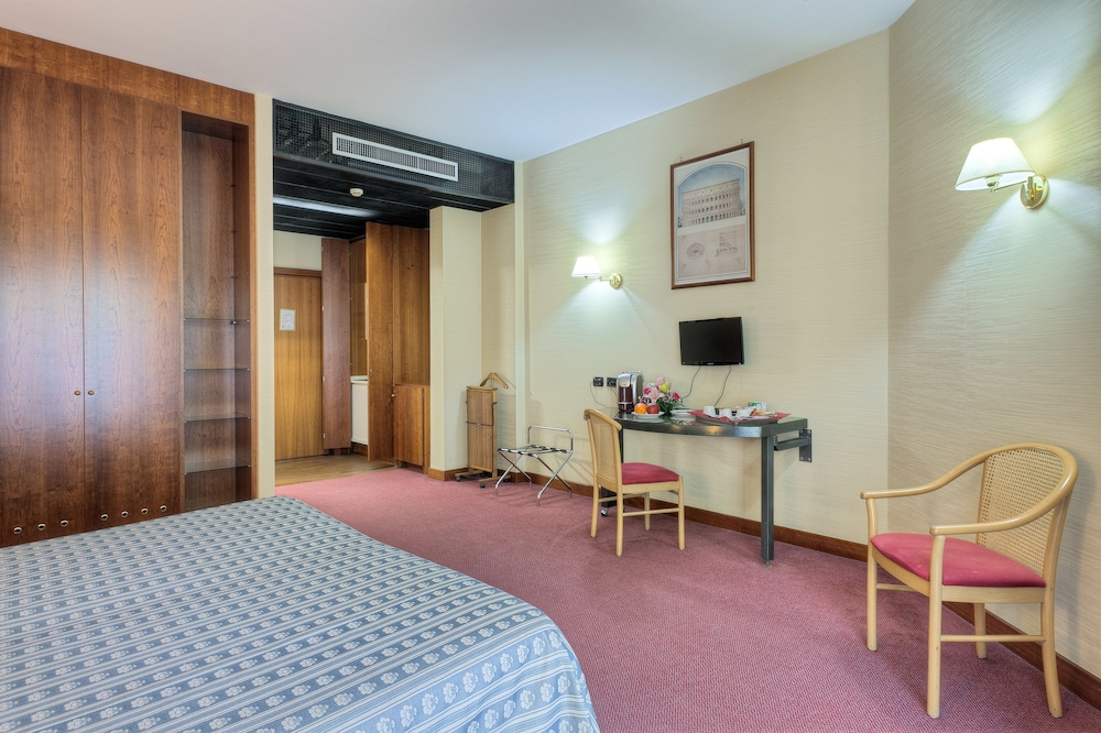 Petra Hotel And Residence 31/60