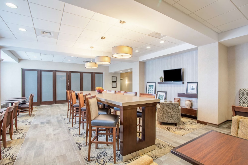 Hampton Inn Philadelphia/Voorhees 27/40