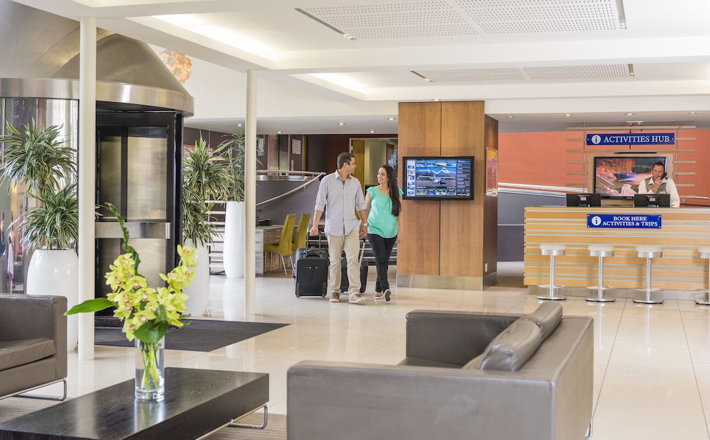 NOVOTEL QUEENSTOWN LAKESIDE 29/50