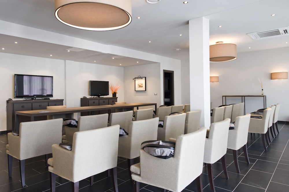 Marina Place Resort 44/51