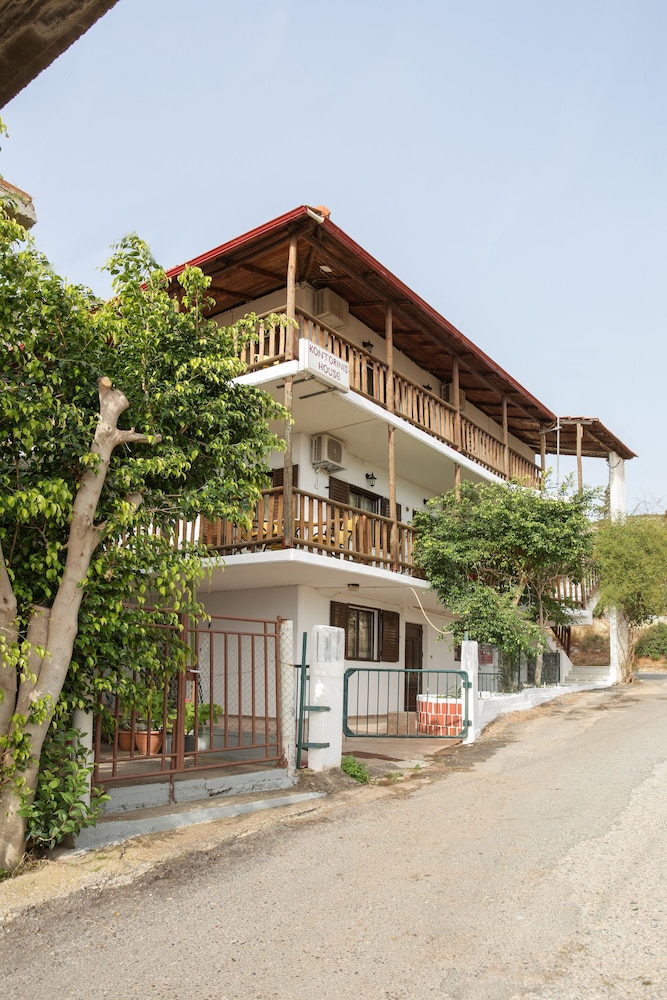 Monemvasia Green Apartments 5/60