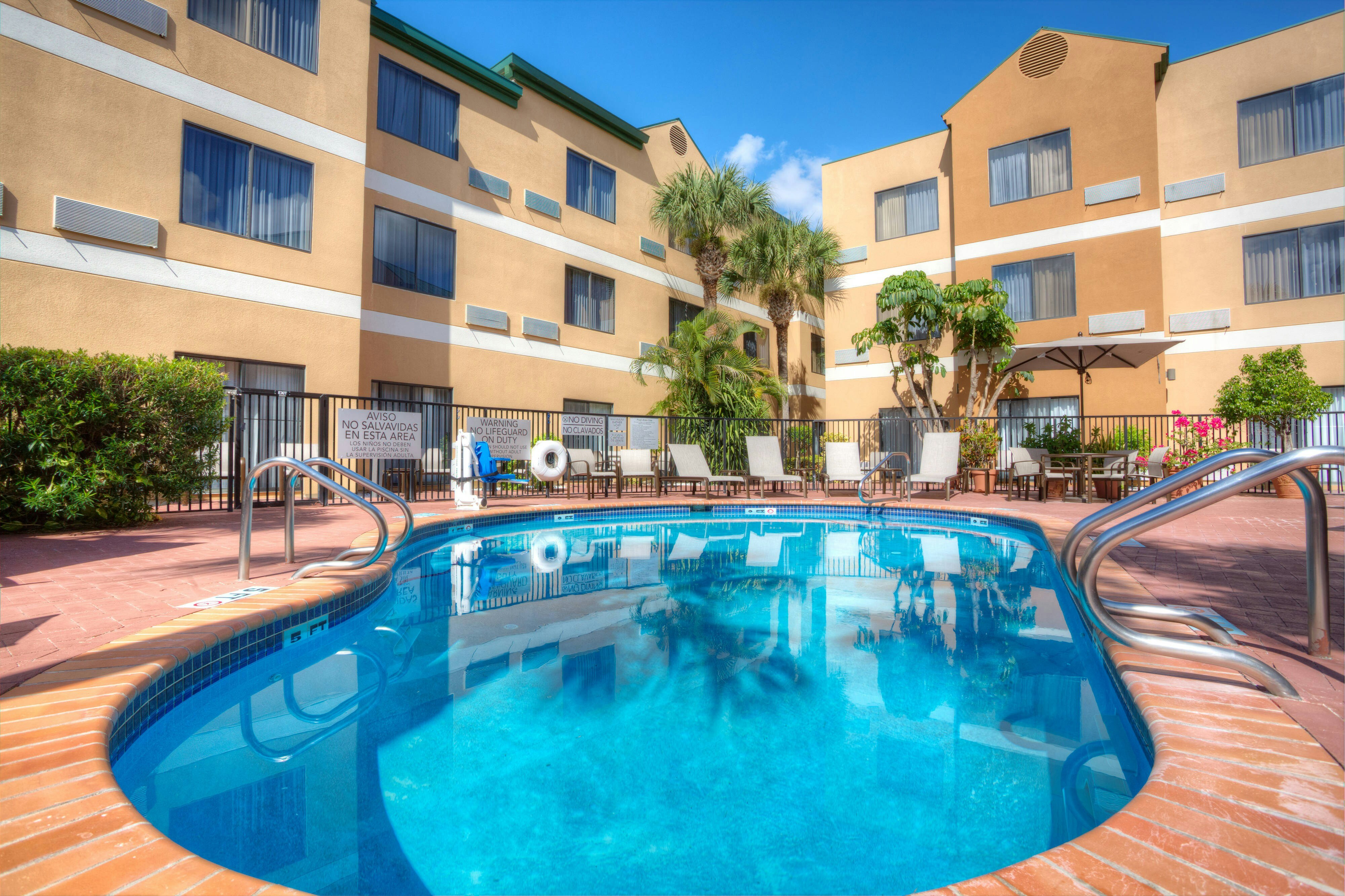 Courtyard By Marriott Mcallen Airport in MCALLEN - TX