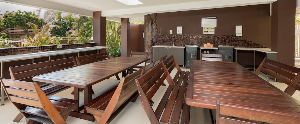Norfolk Luxury Beachfront Apartments 58/74