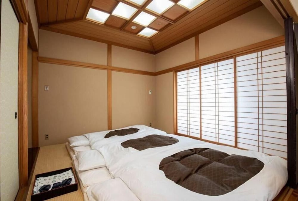 Hotel Cadenza Tokyo 45/65