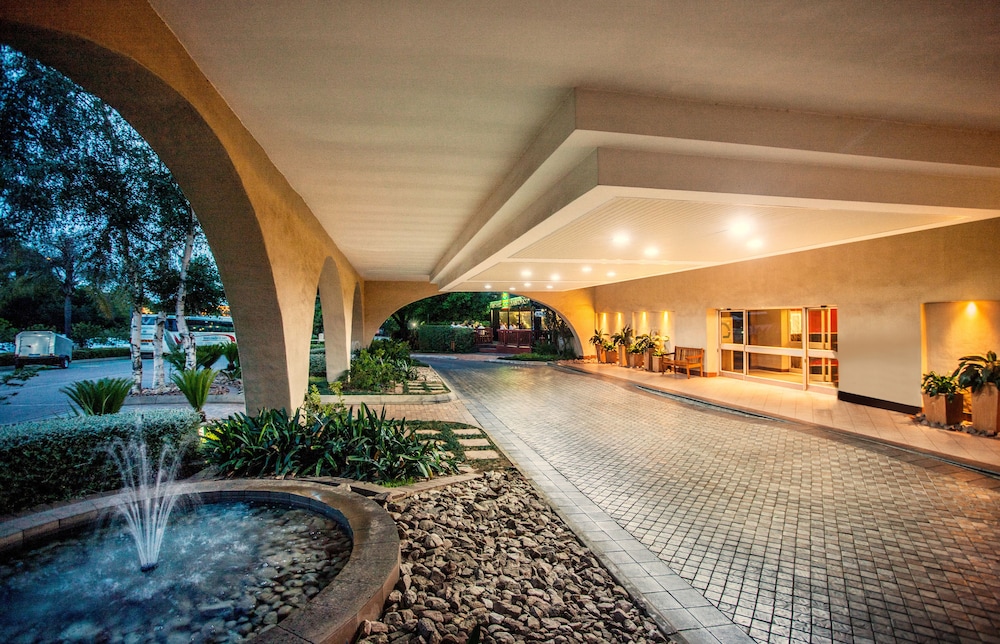 Garden Court Or Tambo International Airport 23/50